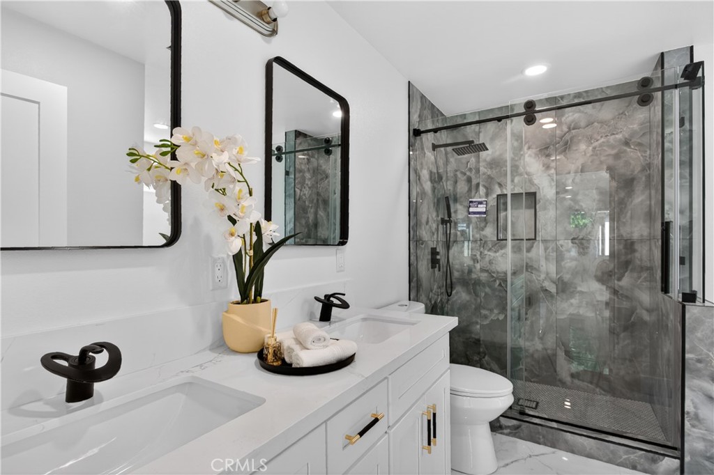 Lake Forest, California, 92630, United States, 3 Bedrooms Bedrooms, ,2 BathroomsBathrooms,Residential,Active,2038620