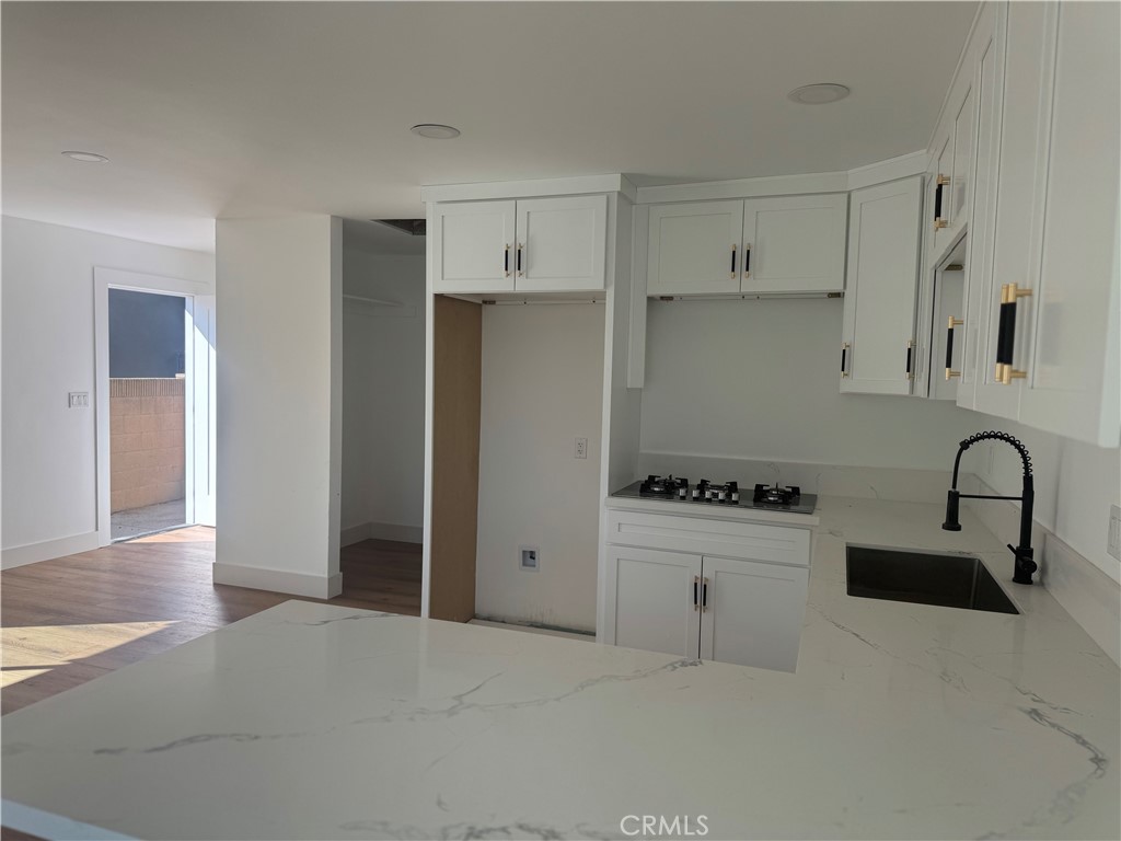 Lake Forest, California, 92630, United States, 3 Bedrooms Bedrooms, ,2 BathroomsBathrooms,Residential,Active,2038620