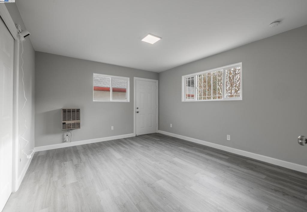 OAKLAND - Residential