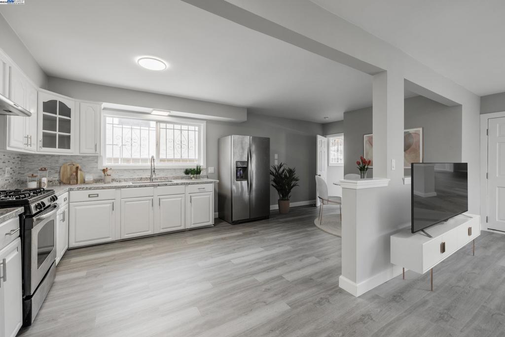 OAKLAND - Residential