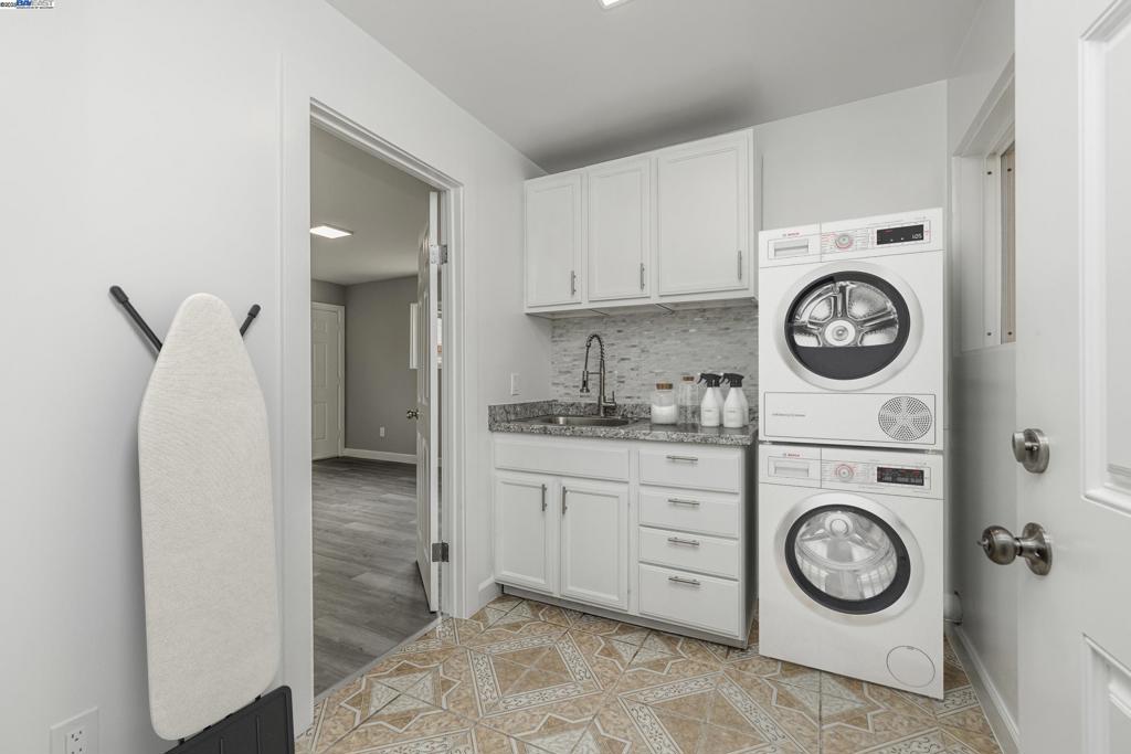 OAKLAND - Residential