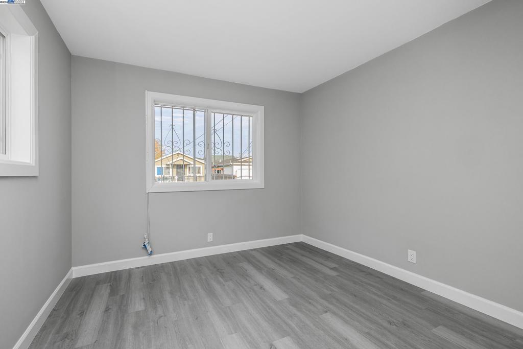 OAKLAND - Residential