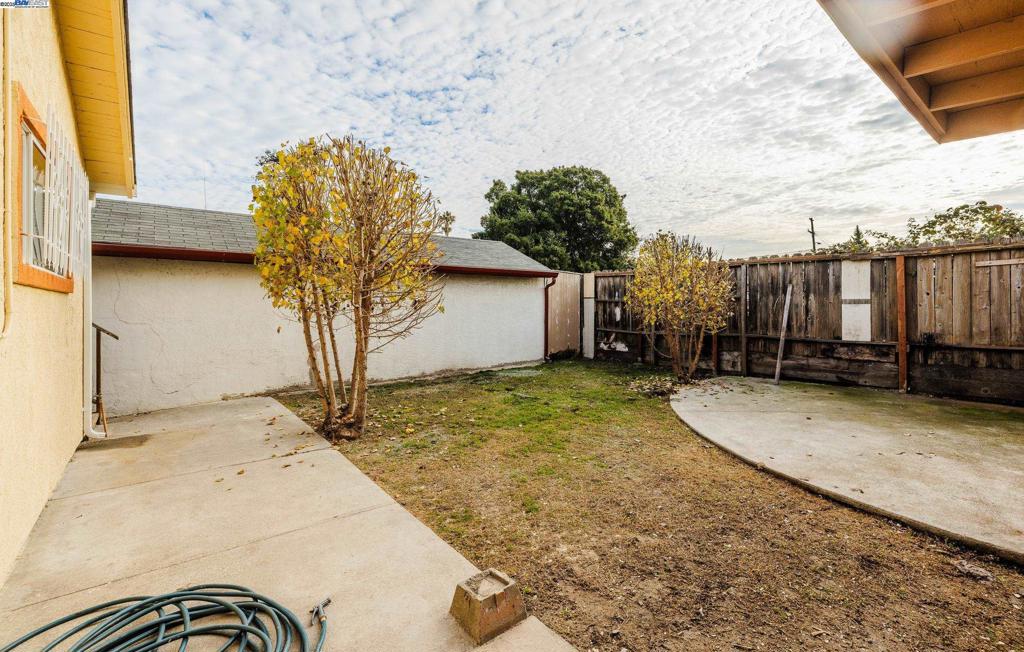 OAKLAND - Residential