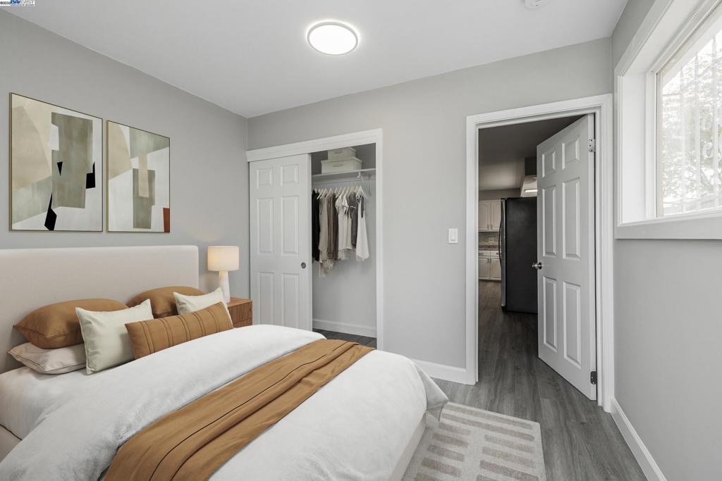 OAKLAND - Residential