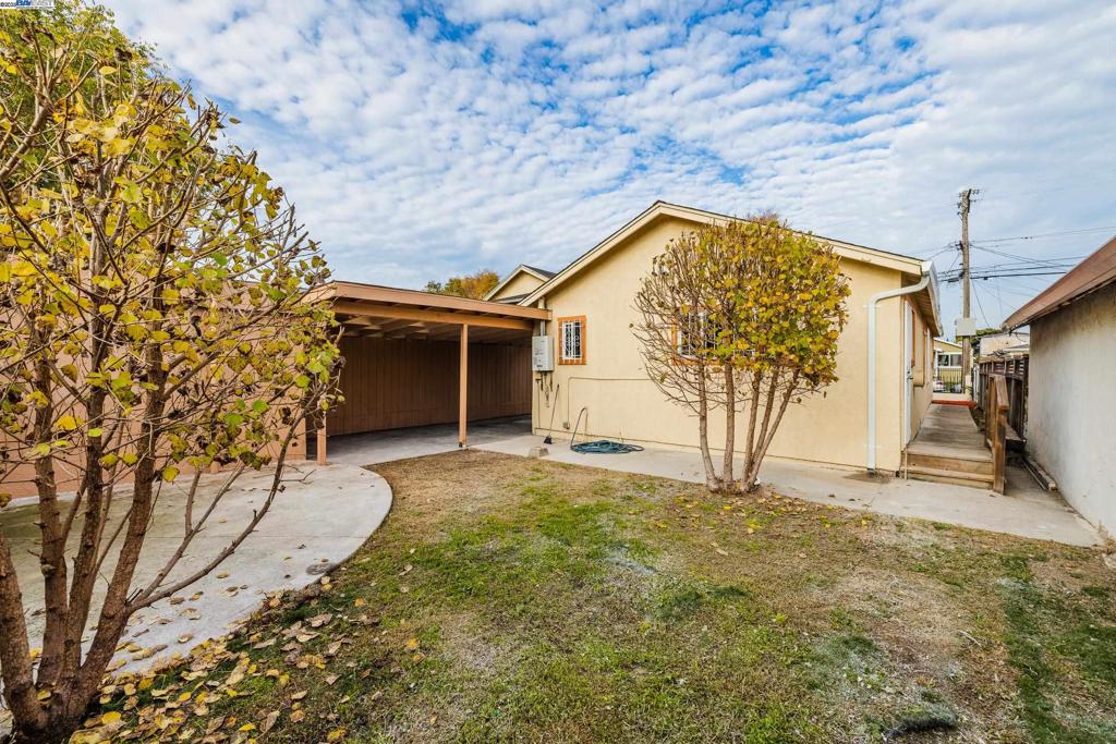 OAKLAND - Residential