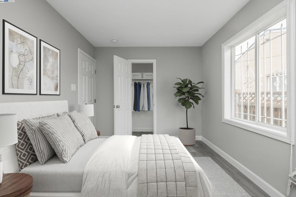 OAKLAND - Residential