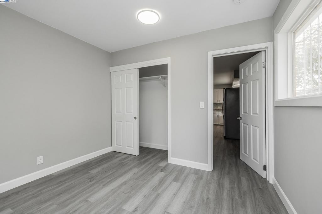 OAKLAND - Residential