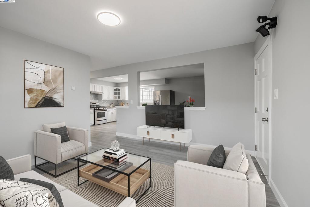 OAKLAND - Residential