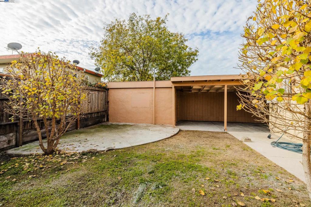 OAKLAND - Residential