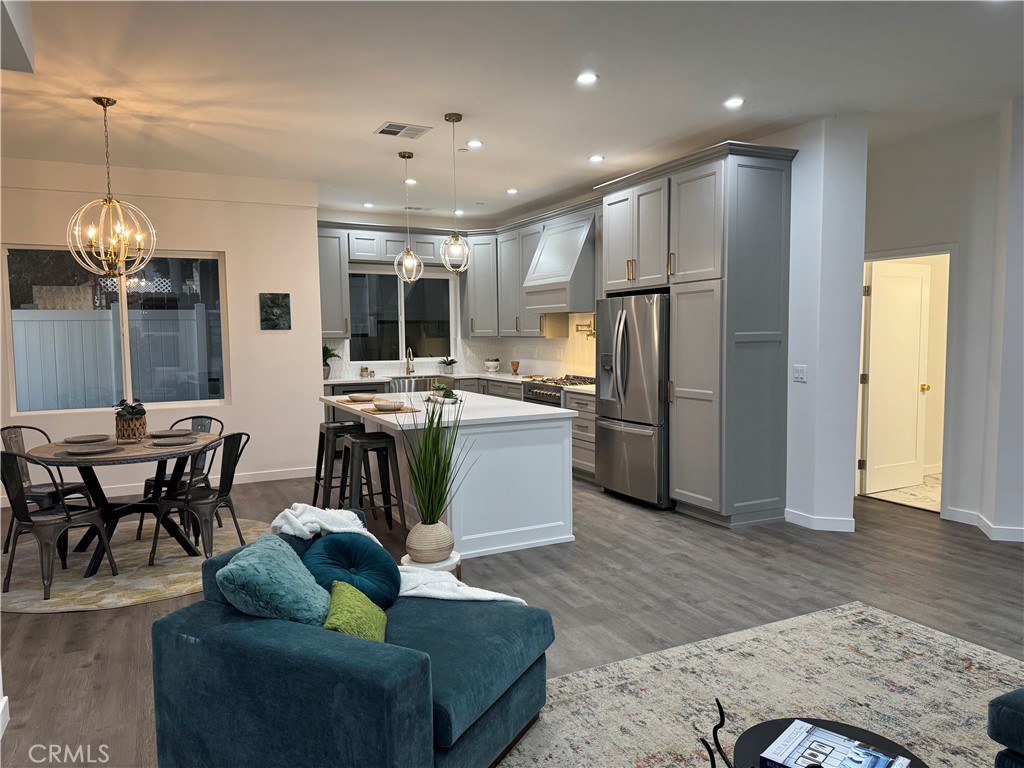 12511 12509 N Haleh Lane