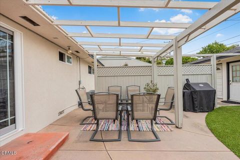 Tiny photo for 218 Palomares Avenue, Ventura, CA 93003 (MLS # V1-34934)