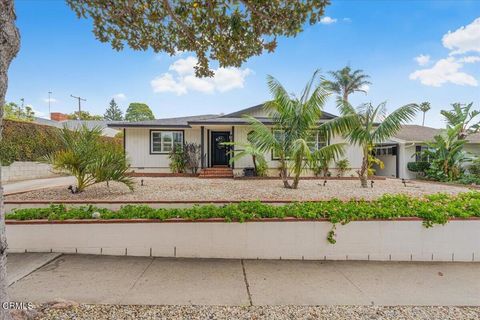 Tiny photo for 218 Palomares Avenue, Ventura, CA 93003 (MLS # V1-34934)