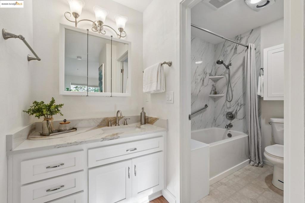 MARINA BAY - Residential