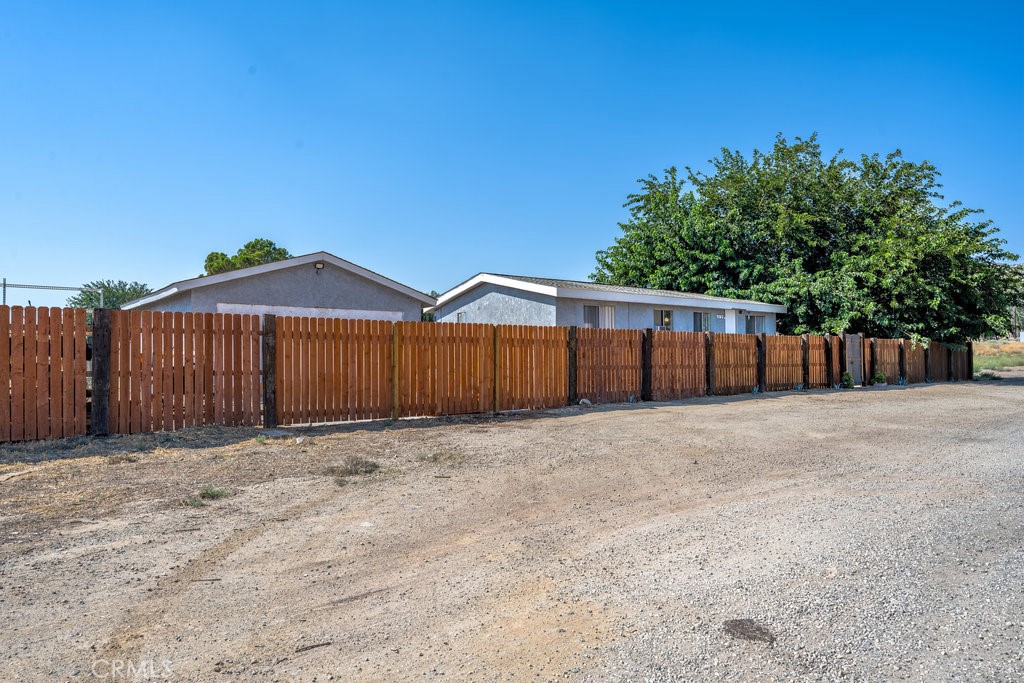 Fantastic Home Opportunity!!! 2 + 2; 1056 q. Ft. Manufactured home on a 7500 sq. ft. lot; all fenced. Freshly
painted inside, kitchen has new sink and cabinet, laundry room has new wood flooring. The Home was built in
1985. Large primary bedroom, bathroom with jet tub, and walk in closet. Second bedroom is roomy, and
hallway bathroom has a shower/tub combo. Copper plumbing upgrades throughout house. Entire exterior of house
has stucco. Upgraded electrical panel. Property has a concrete driveway with enough space within the property for
2 extra cars all inside the fully fenced yard and plenty of outdoor street parking as well. Septic Tank was recently
replaced. Brand new water heater with copper lines. This is a great home for any family or investment. a must see!
