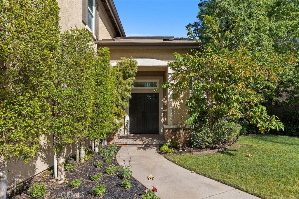 6 Larkspur Drive