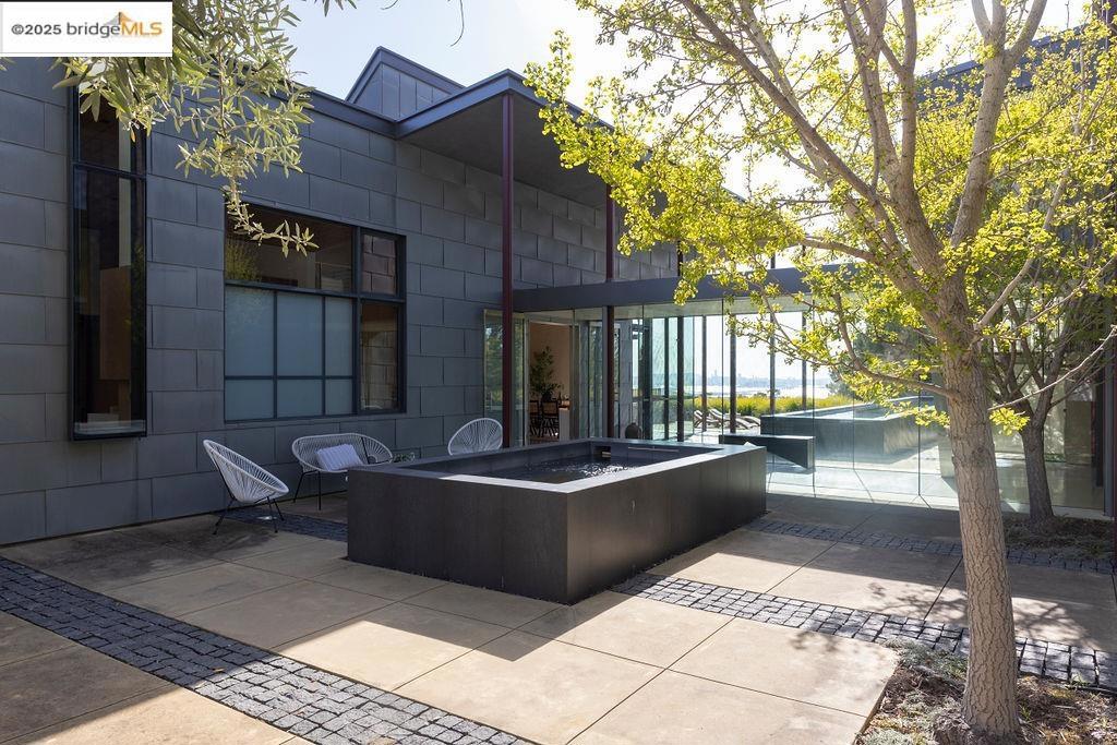 CLAREMONT HILLS - Residential