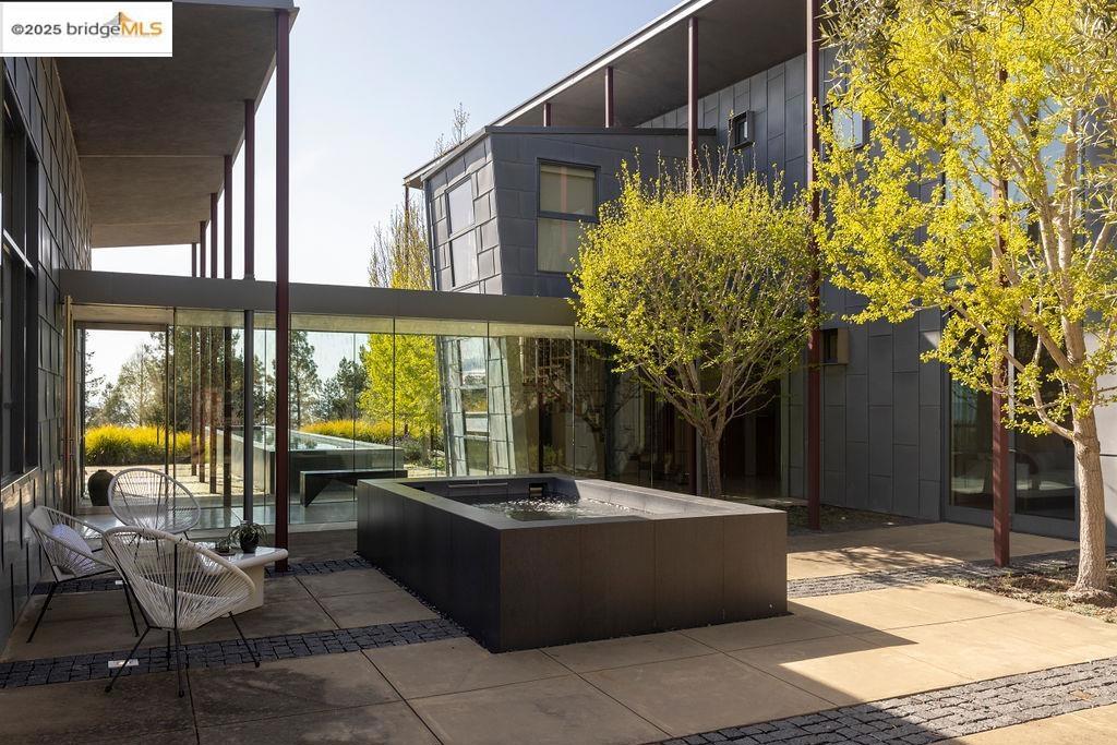 CLAREMONT HILLS - Residential