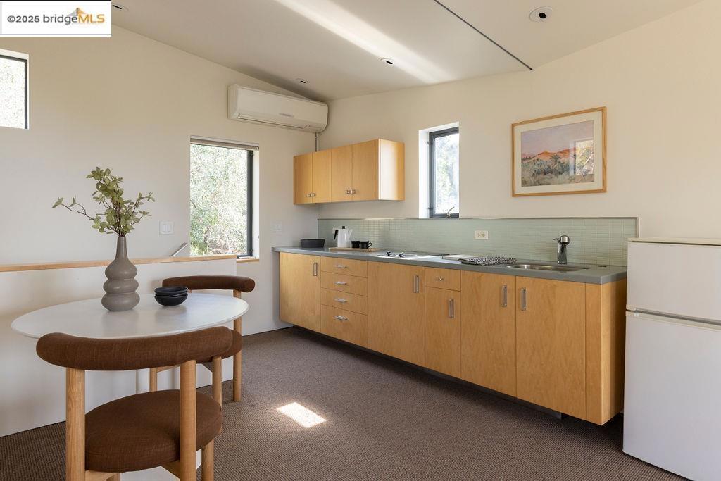 CLAREMONT HILLS - Residential