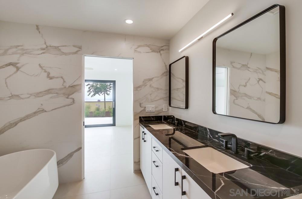 Del Mar - Residential Lease