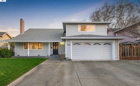 Photo of 7326 Hillsdale Dr Dr, Pleasanton, CA 94588 (MLS # 41126638)