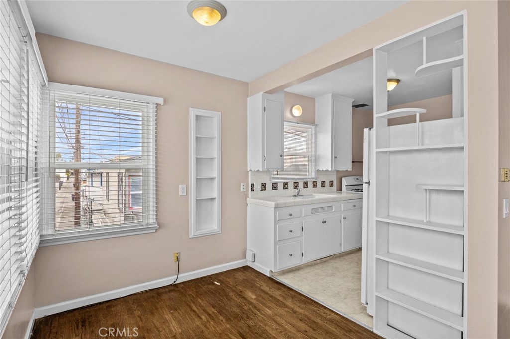 Belmont Shore (BSD) - Residential Lease