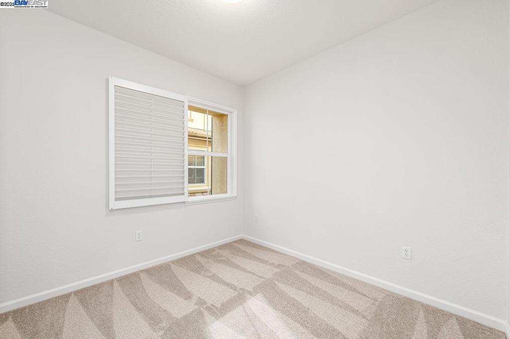 MONTAGE - Residential