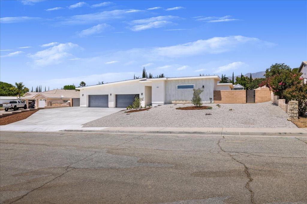 4195 Evergreen Lane