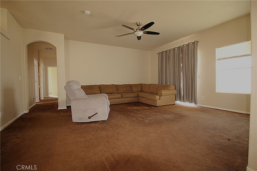 8348 Fernwood