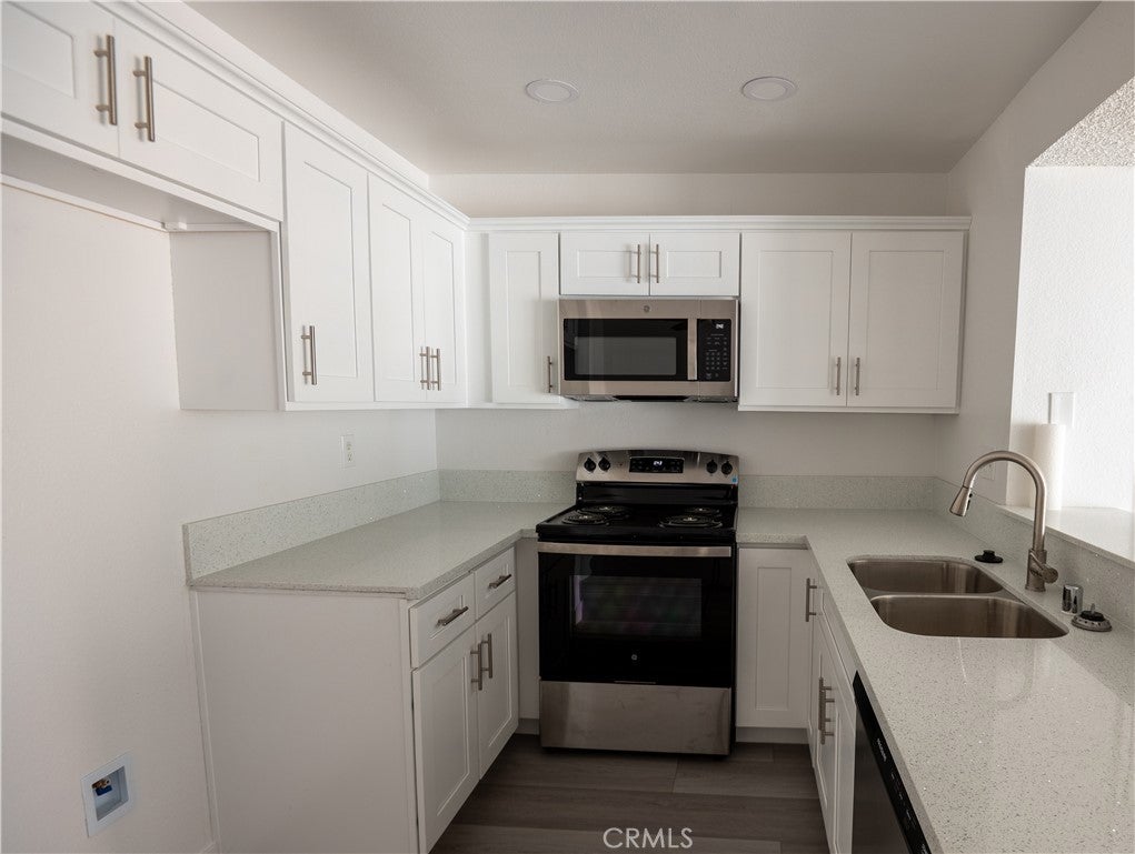 1500 W Edgehill 44
