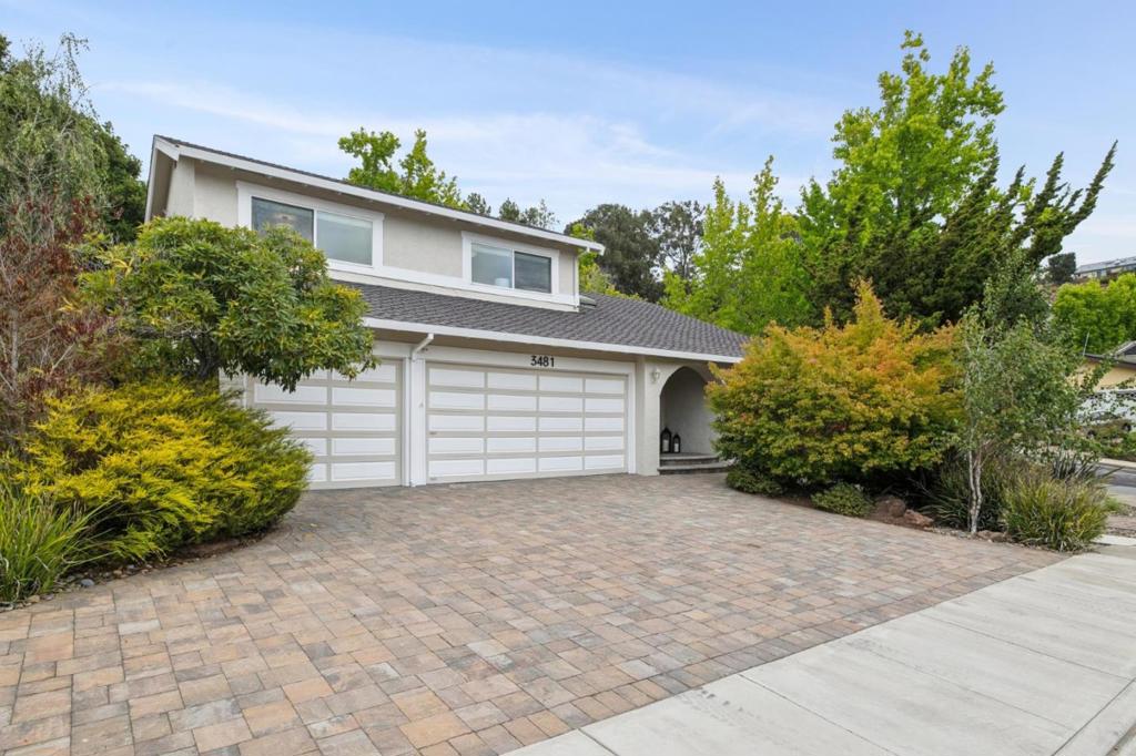 3481 La Mesa Drive