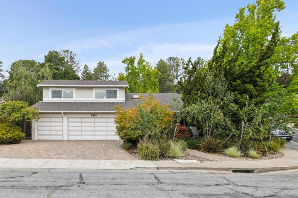 3481 La Mesa Drive