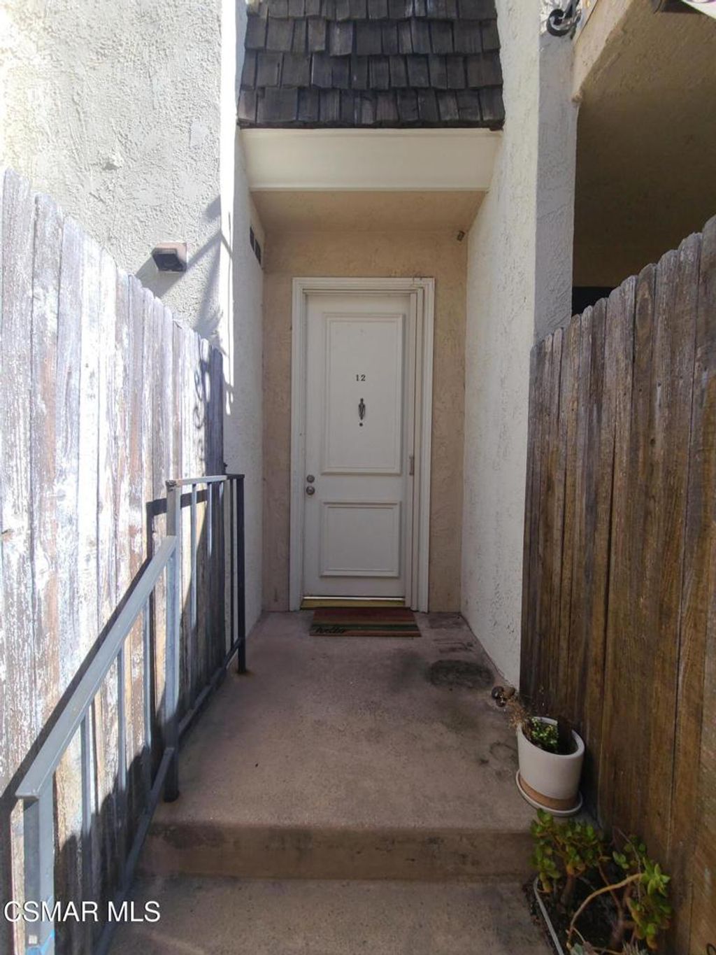 Photo of 933 21st Street #12, Santa Monica, CA 90403 (MLS # 225005149)