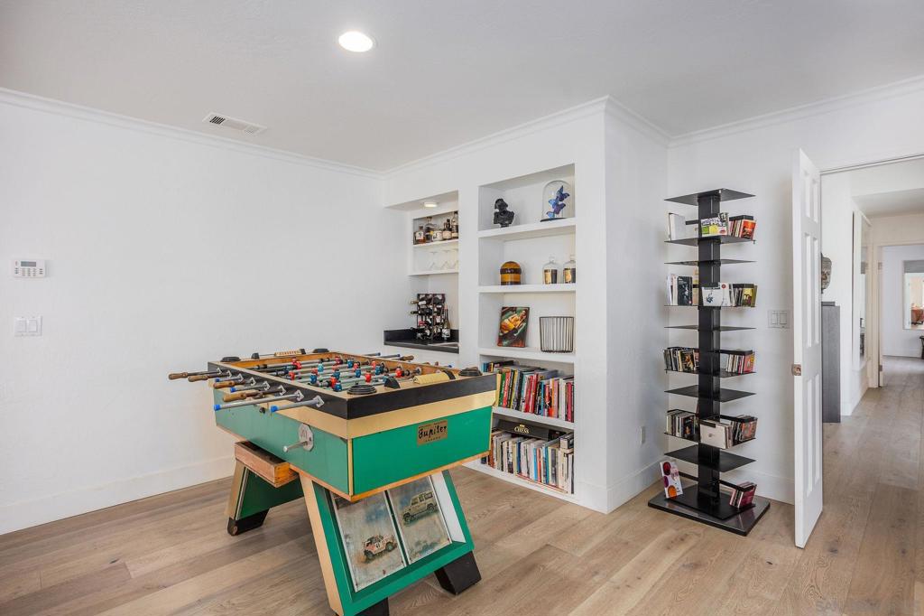 La Costa - Residential Lease