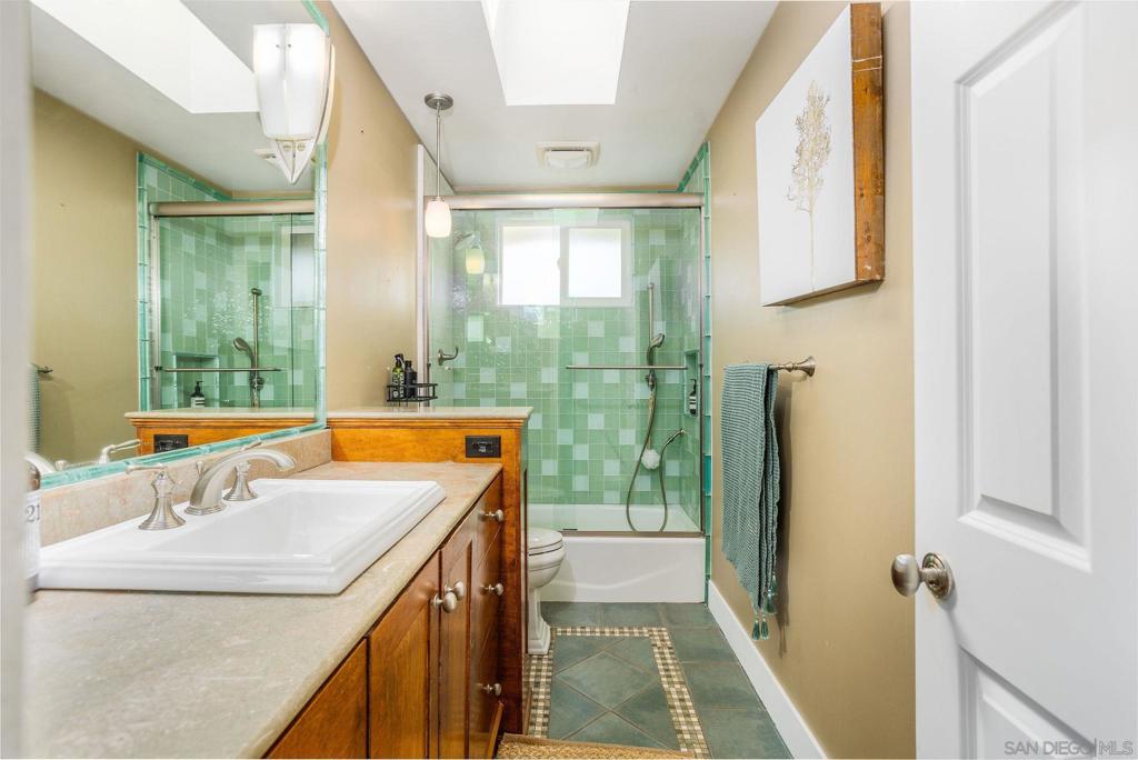 La Costa - Residential Lease