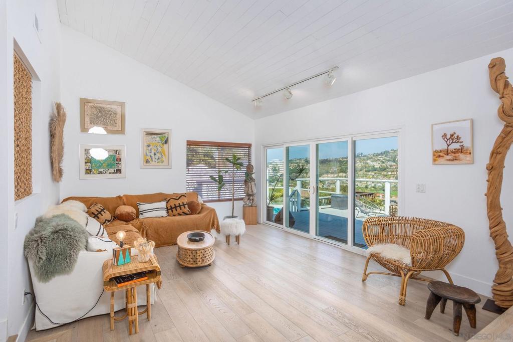 La Costa - Residential Lease