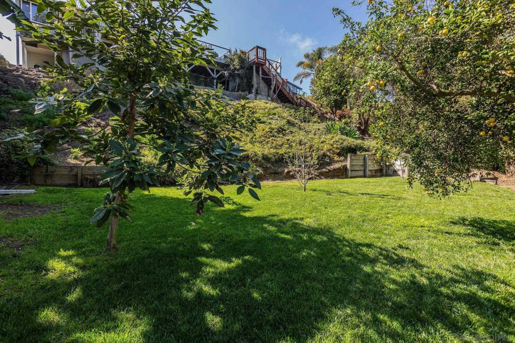 La Costa - Residential Lease