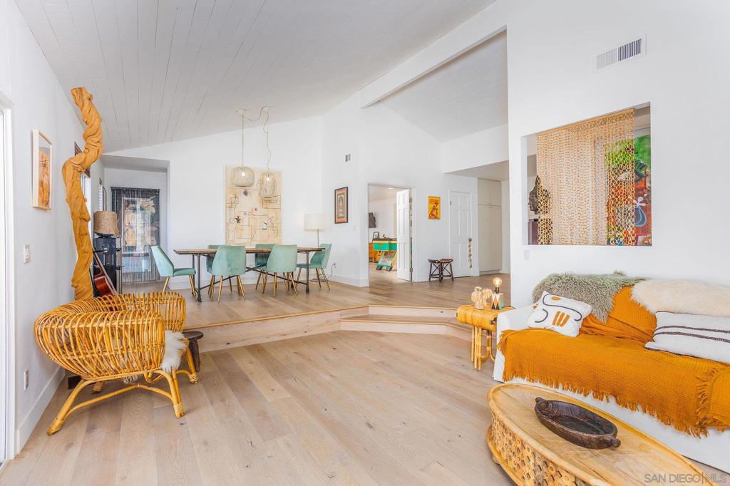 La Costa - Residential Lease