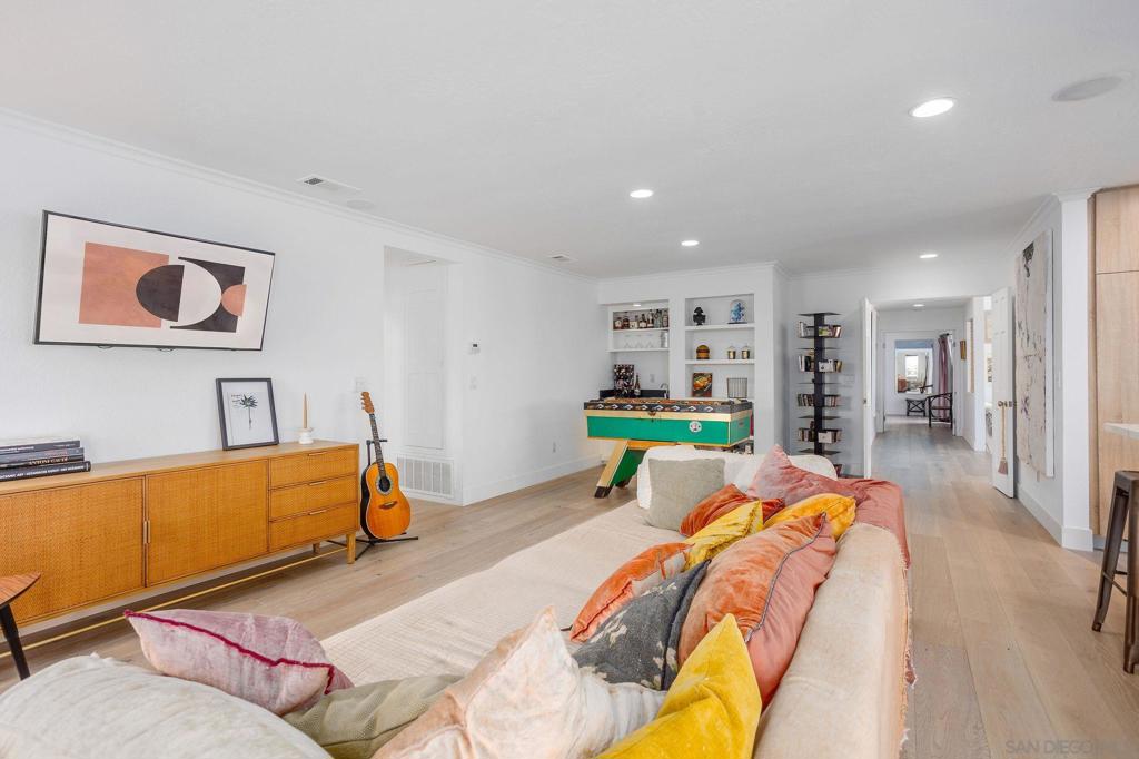 La Costa - Residential Lease