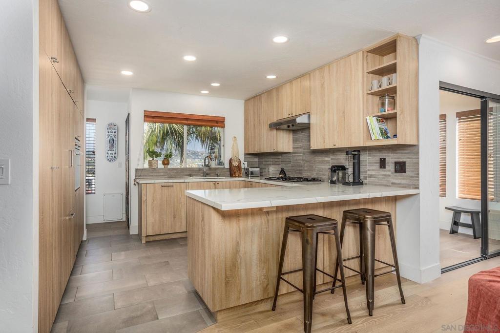 La Costa - Residential Lease