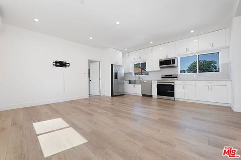 Tiny photo for 6266 Etiwanda Avenue #18254, Los Angeles, CA 91335 (MLS # 26844509)