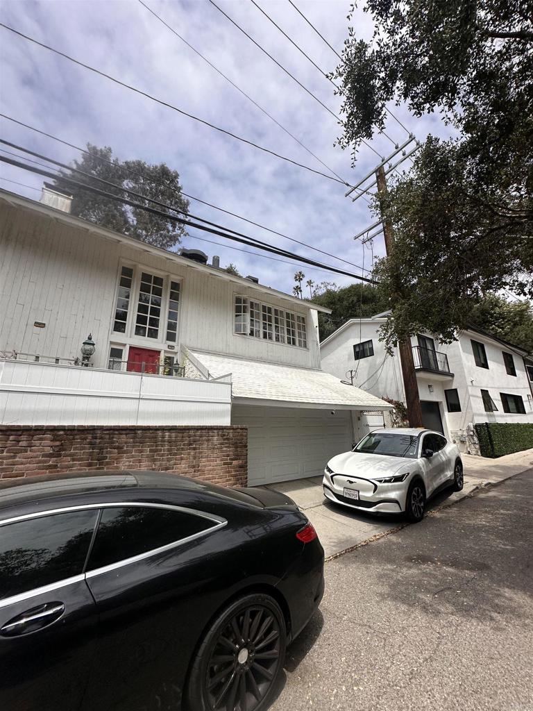 507 W Rustic Rd
