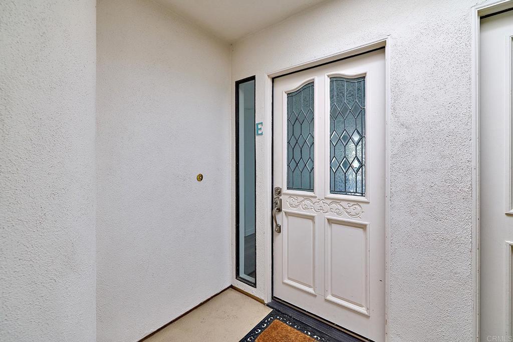 2558 Navarra Drive E