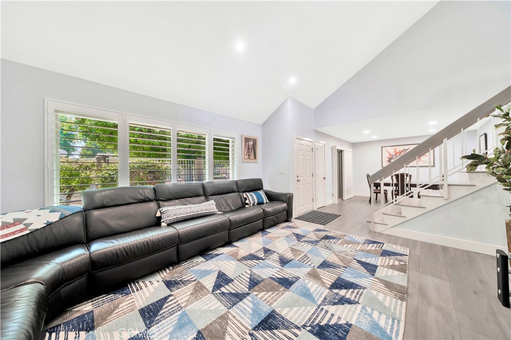 10065 Hidden Village