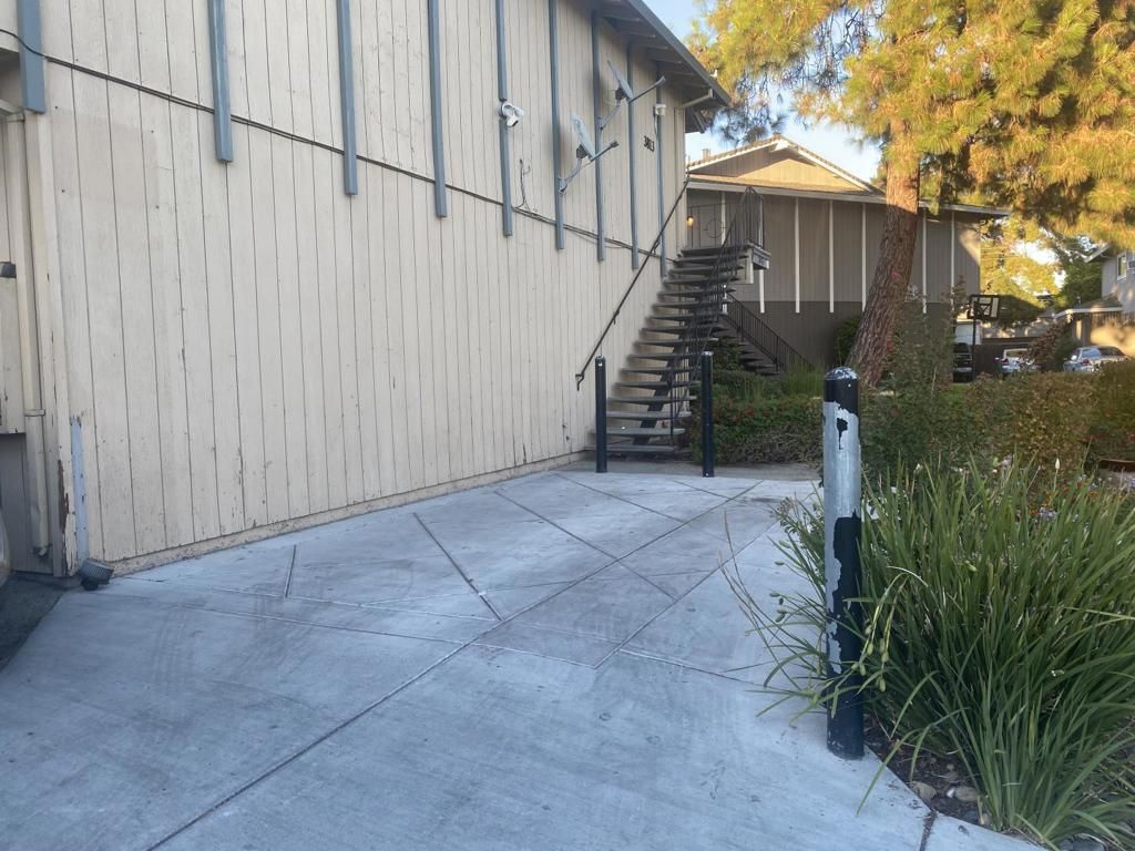 Photo of 3813 Barker Drive, San Jose, CA 95117 (MLS # ML82027706)