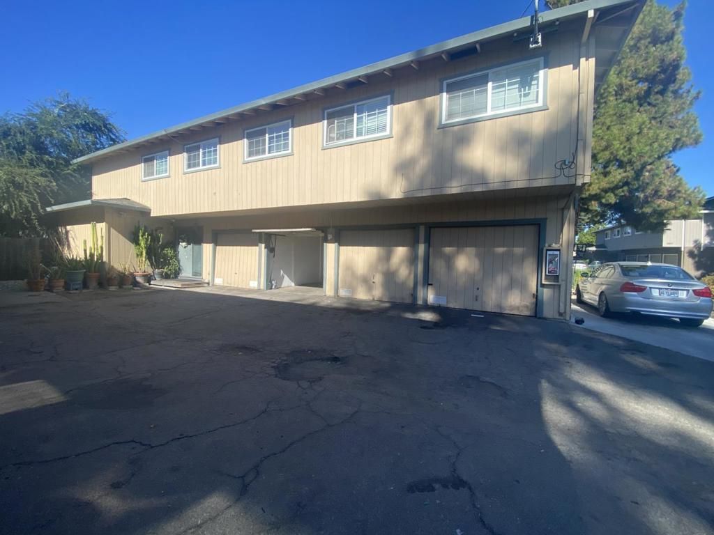 Photo of 3813 Barker Drive, San Jose, CA 95117 (MLS # ML82027706)
