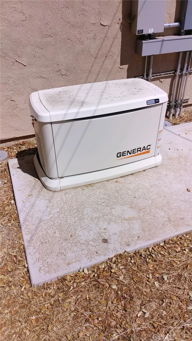 Oak Glen, California 92399, United States, 4 Bedrooms Bedrooms, ,3 BathroomsBathrooms,Residential,Active,36691