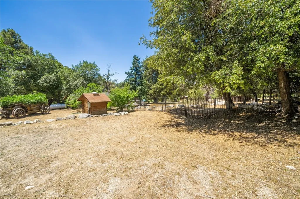 Oak Glen, California 92399, United States, 4 Bedrooms Bedrooms, ,3 BathroomsBathrooms,Residential,Active,36691