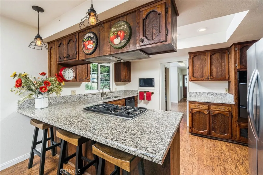 Oak Glen, California 92399, United States, 4 Bedrooms Bedrooms, ,3 BathroomsBathrooms,Residential,Active,36691