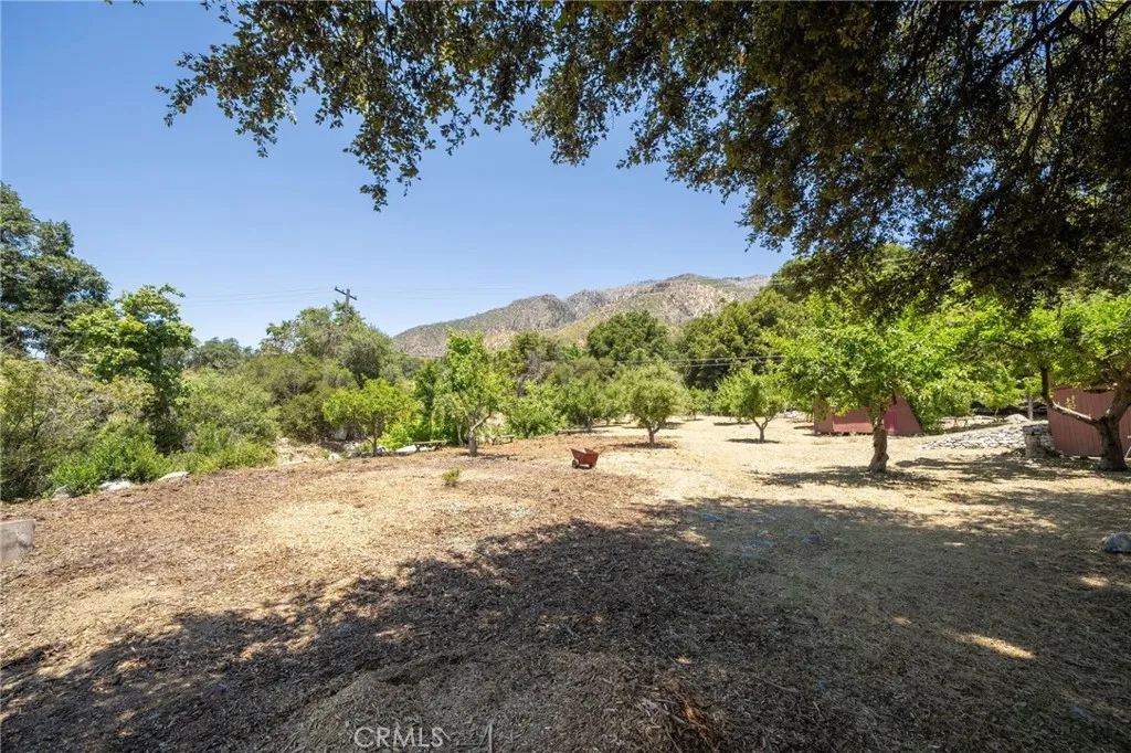 Oak Glen, California 92399, United States, 4 Bedrooms Bedrooms, ,3 BathroomsBathrooms,Residential,Active,36691