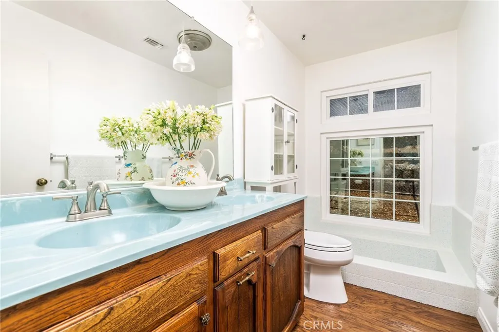 Oak Glen, California 92399, United States, 4 Bedrooms Bedrooms, ,3 BathroomsBathrooms,Residential,Active,36691